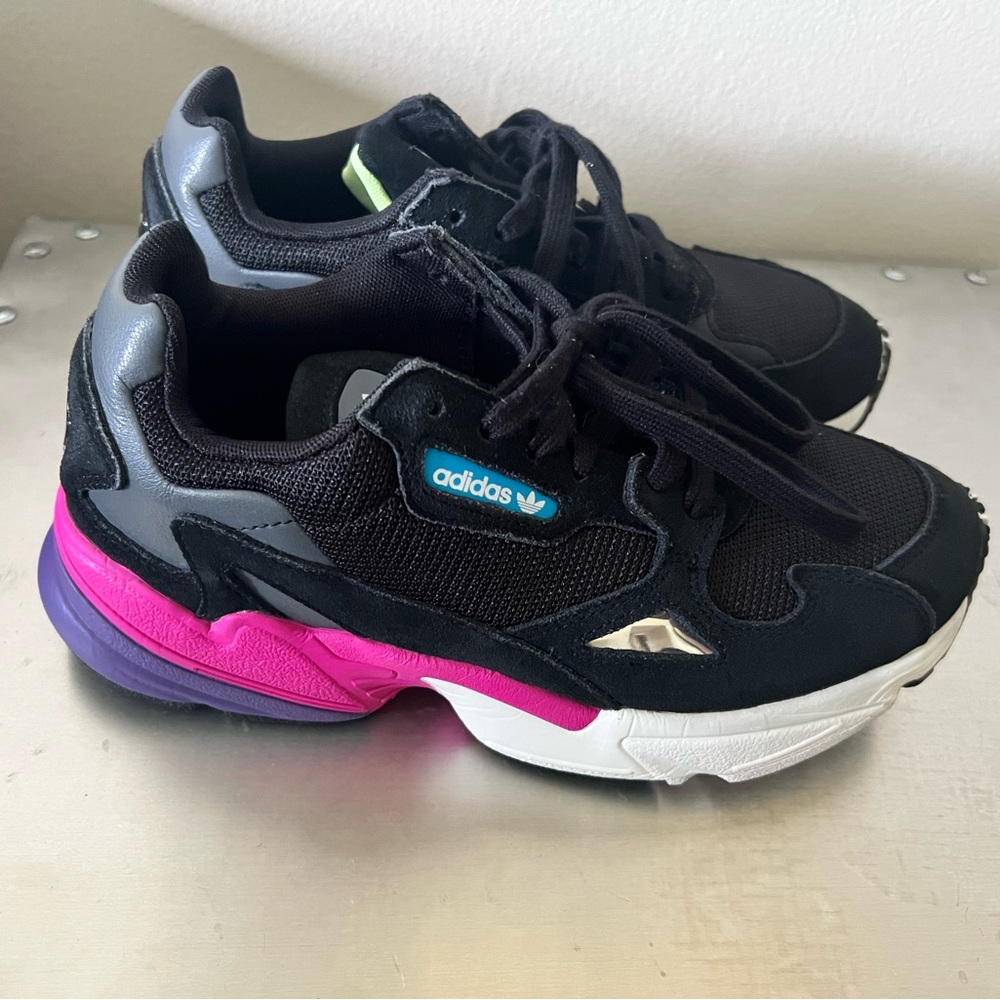 Sz 8 Adidas Falcon Core Black Shock Pink Sneakers